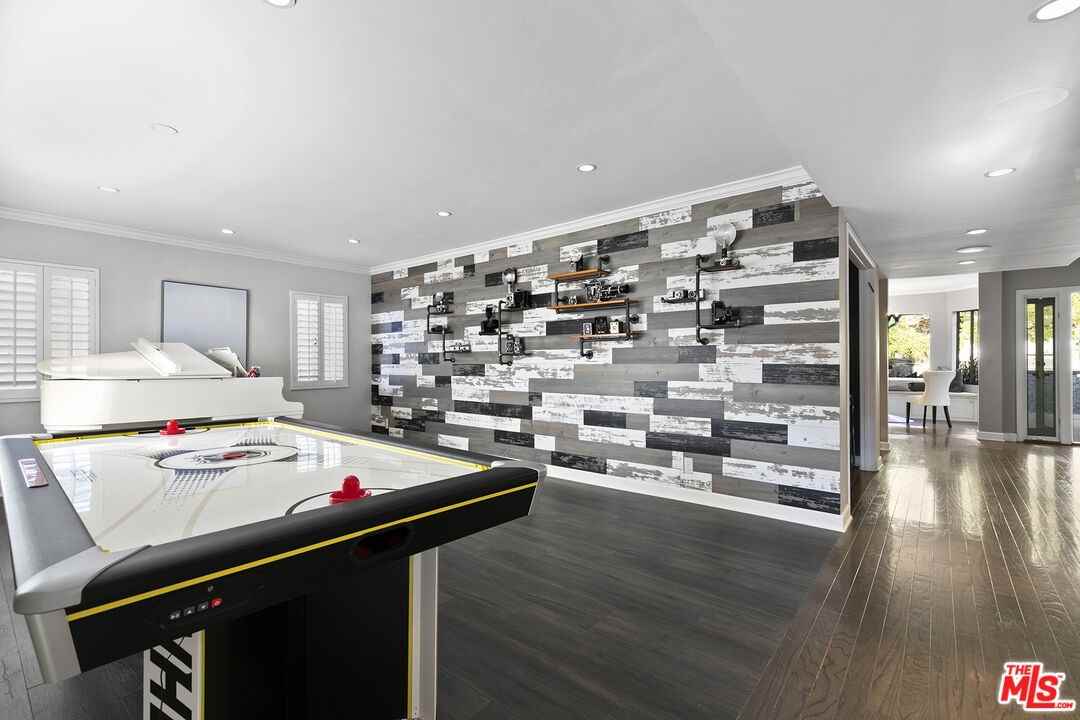 5176 Don Pio Dr - Photo 2 of 8