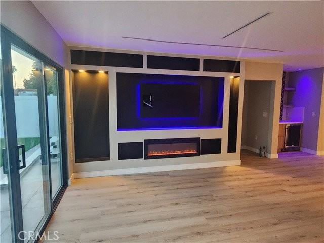 20522 Sherman Way - Photo 5 of 8