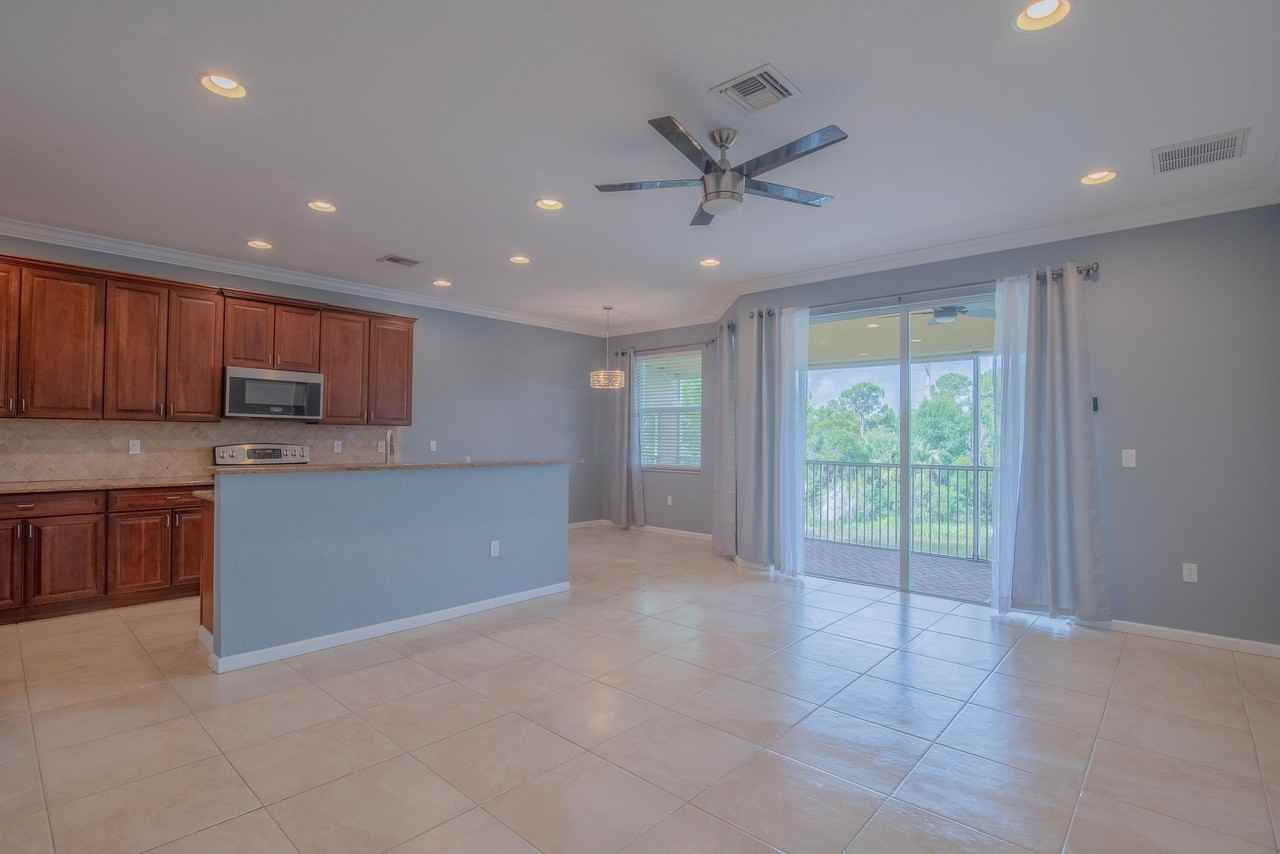 7522 Sw Herrington Ln - Photo 2 of 29