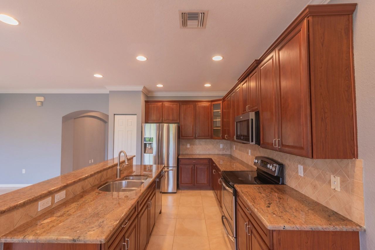 7522 Sw Herrington Ln - Photo 5 of 29