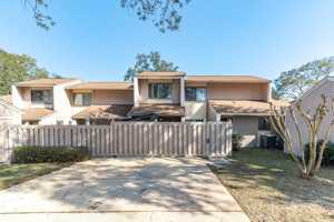 featured image of 800 Bay Dr #10