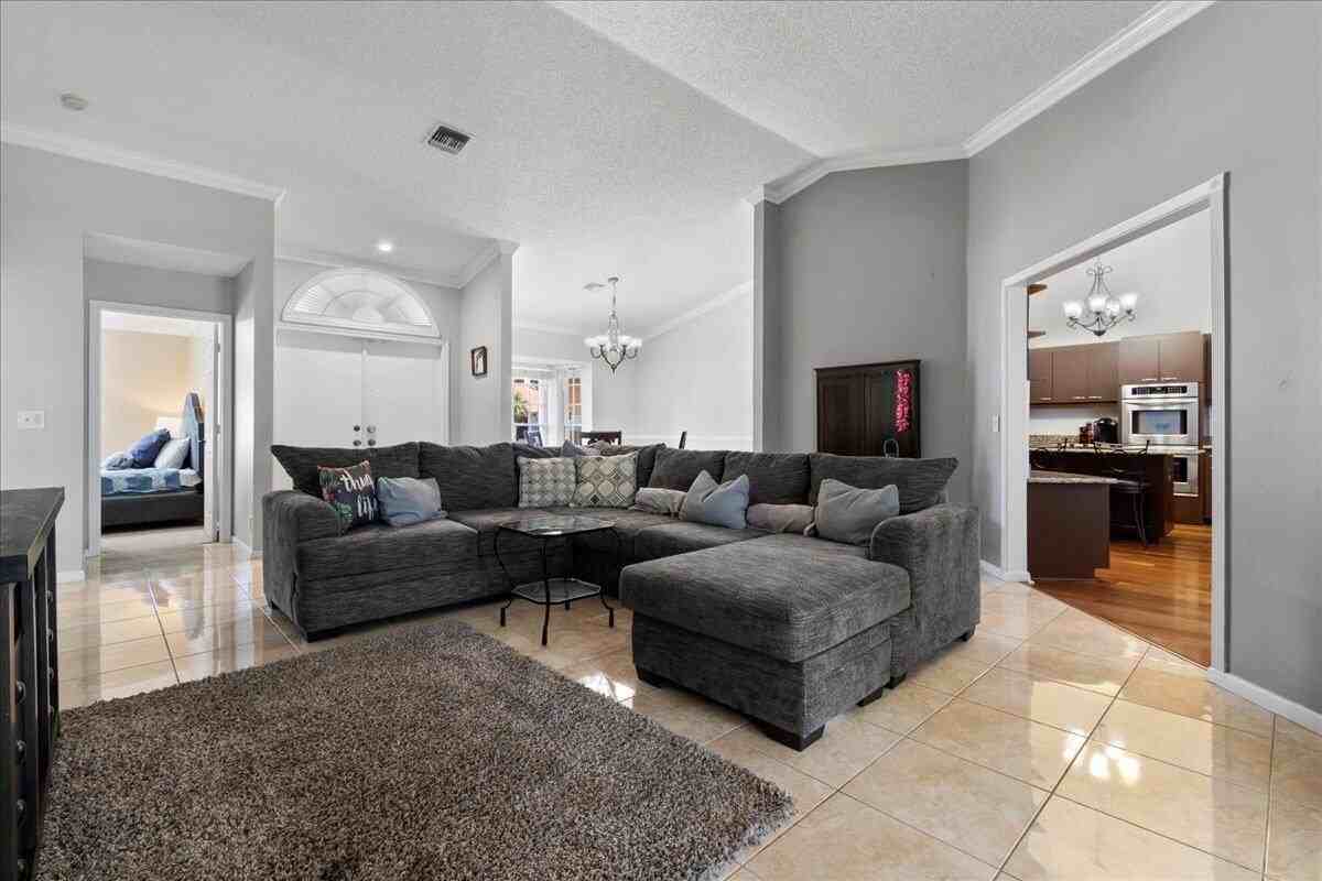 13557 Northumberland Cir - Photo 7 of 35