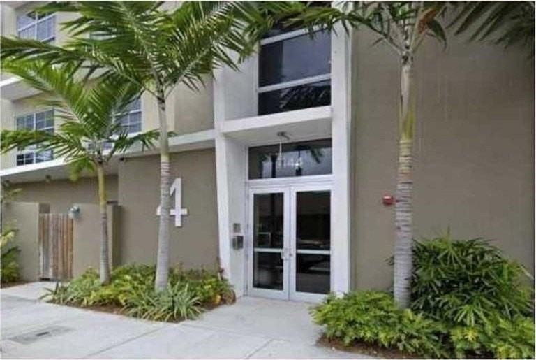 444 Nw 1st Ave #403