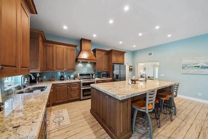 500 Sunrise Way - Photo 4 of 36