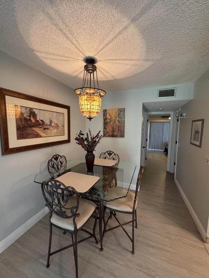 33 Lake Vista Trl #104