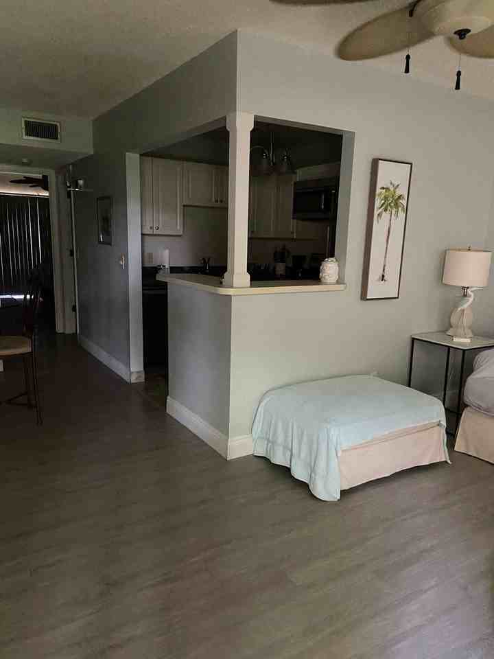 33 Lake Vista Trl #104 - Photo 3 of 16