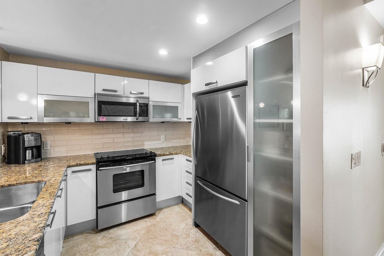 3604 S Ocean Blvd #105 - Photo 6 of 46