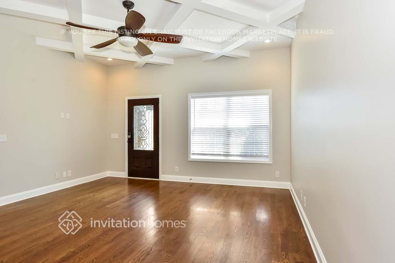 436 Palamino Ln - Photo 2 of 16