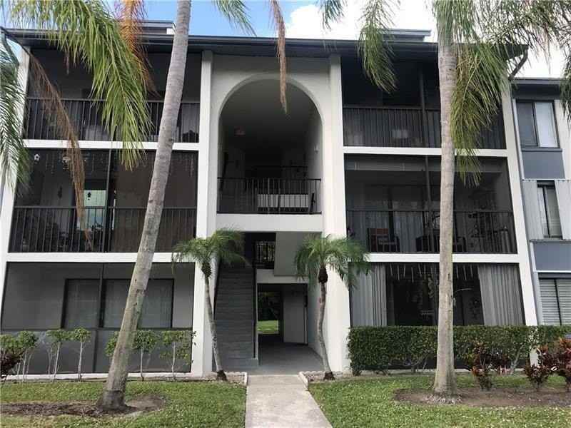 1009 Green Pine Blvd #G1