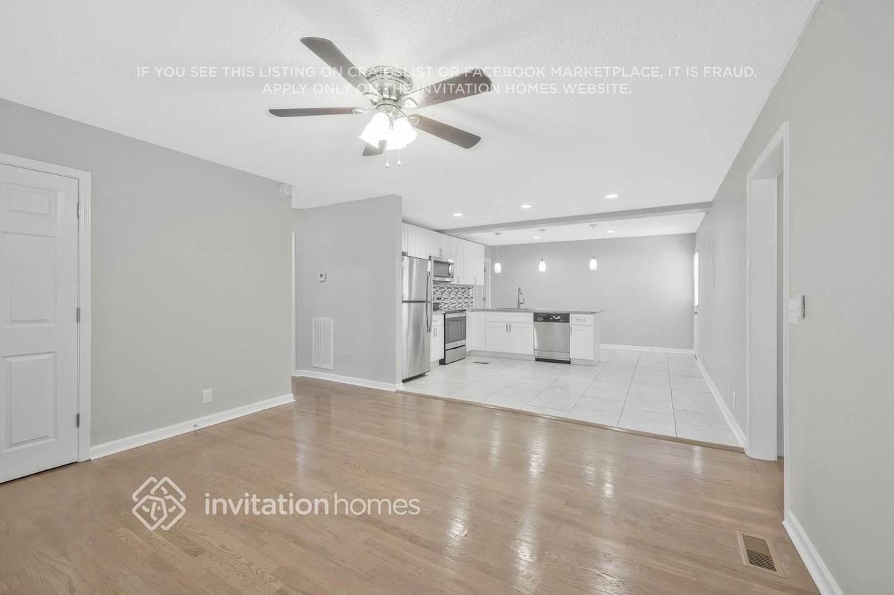 302 Nix Dr - Photo 5 of 25