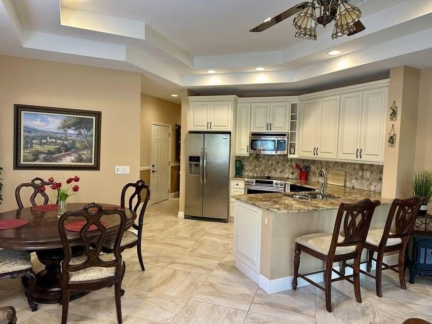 8952 Sandshot Ct #A - Photo 2 of 7