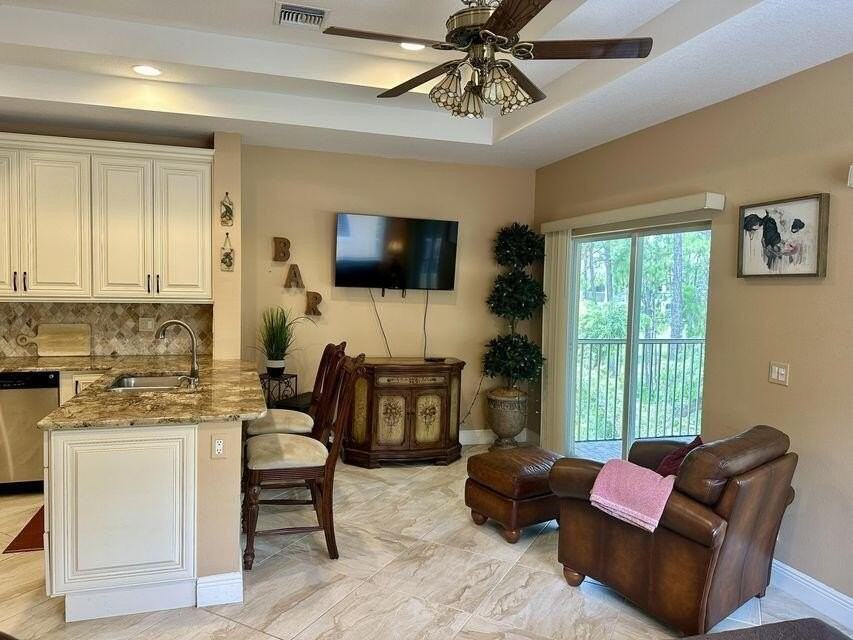 8952 Sandshot Ct #A - Photo 3 of 7