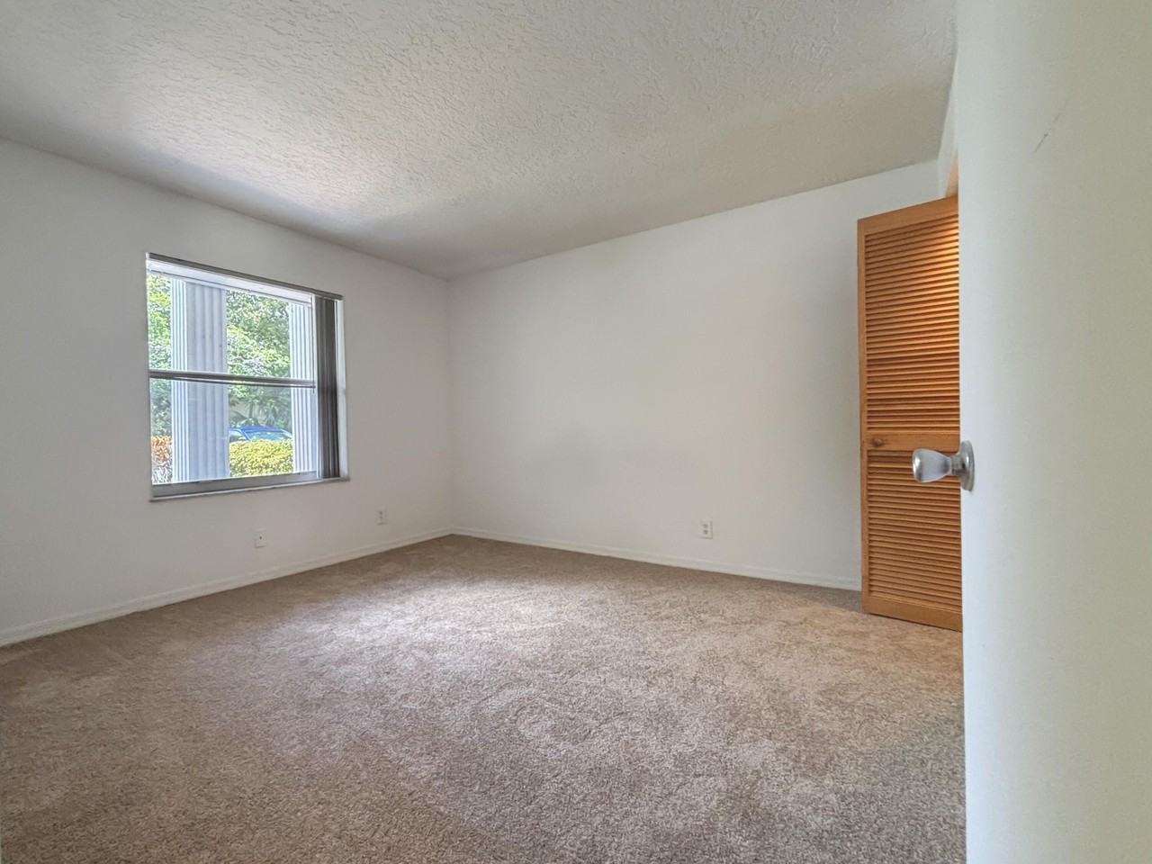 9013 Nw 38th Dr #106 - Photo 5 of 17