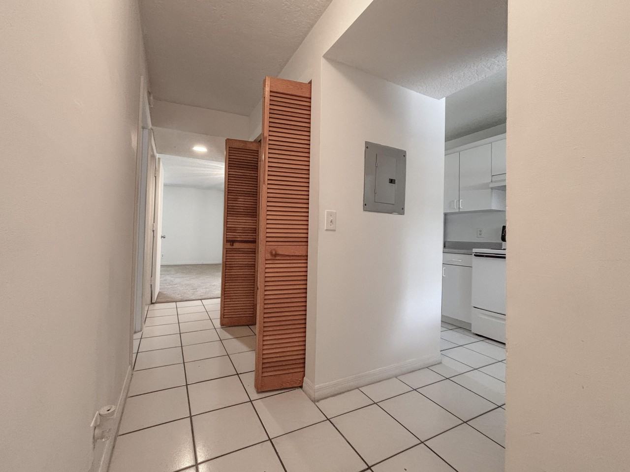 9013 Nw 38th Dr #106 - Photo 7 of 17