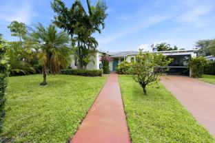 221 Princeton Dr - Photo 1 of 1