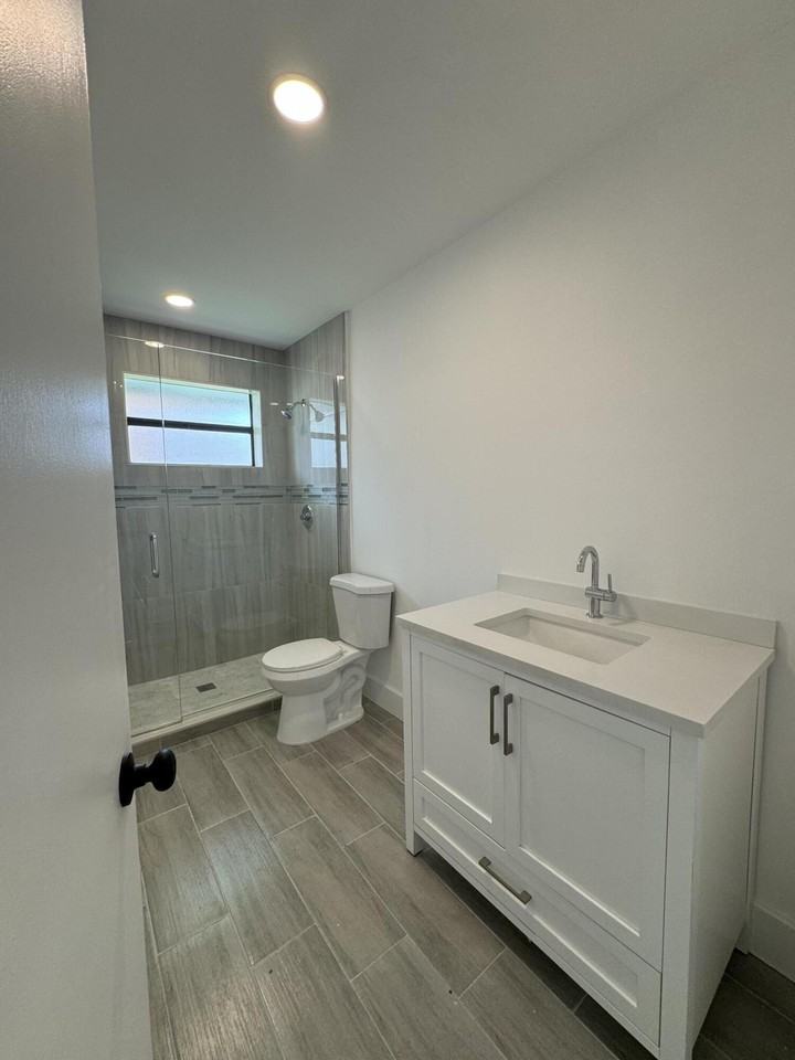 158 Cordoba Cir - Photo 7 of 14