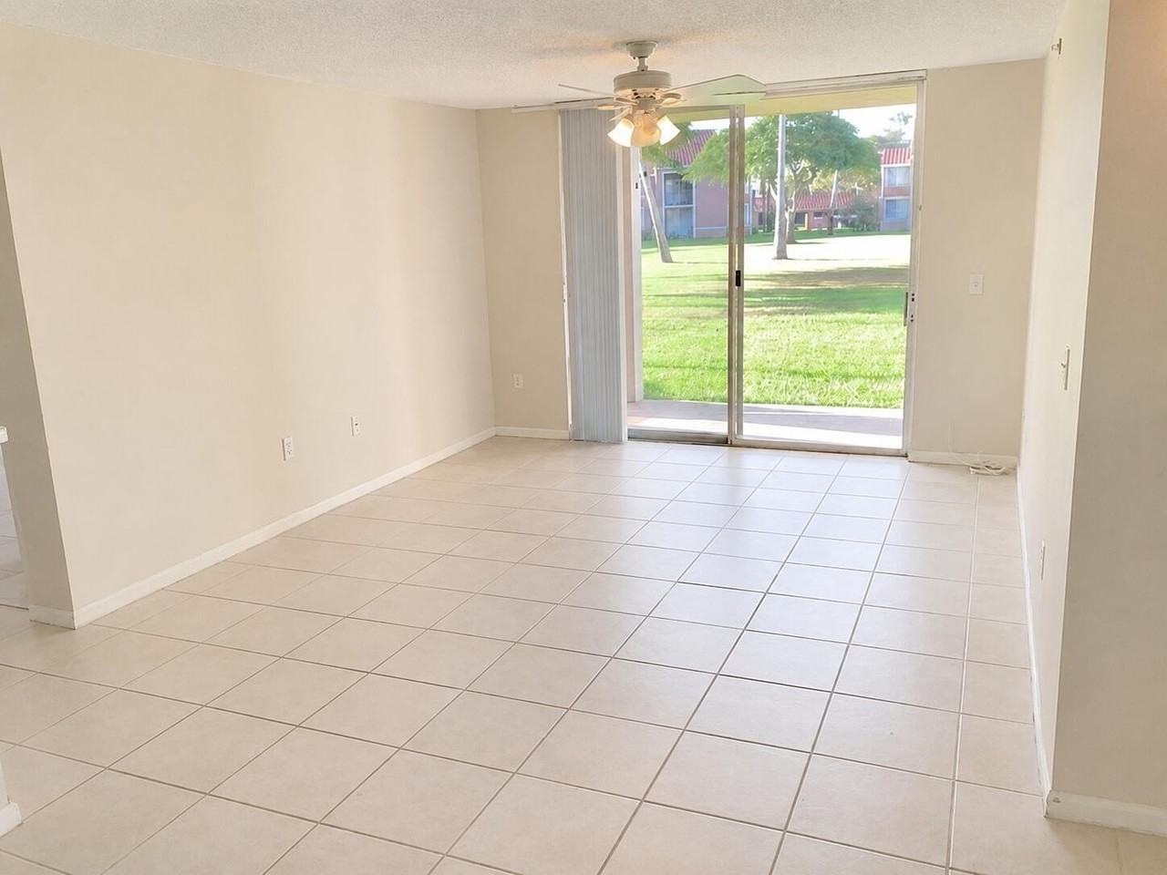 7864 Sonoma Springs Cir #104 - Photo 4 of 15