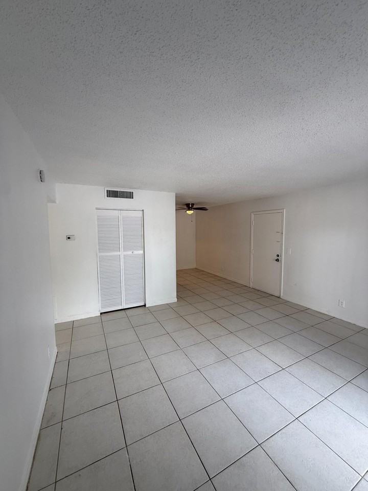 1500 N Congress Ave #A1 - Photo 3 of 15