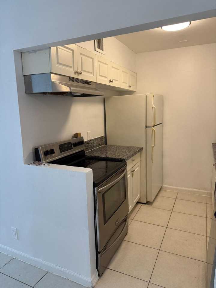 1500 N Congress Ave #A1 - Photo 5 of 15