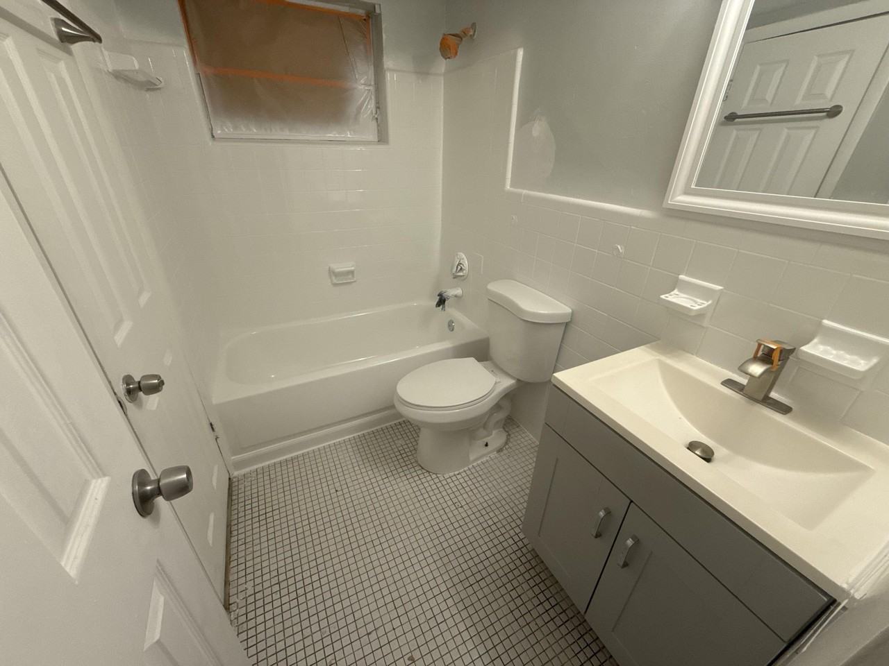 2285 Ne 172nd St #12 - Photo 4 of 18