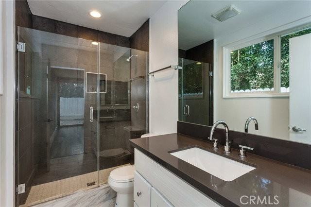 16231 Moorpark St - Photo 3 of 8