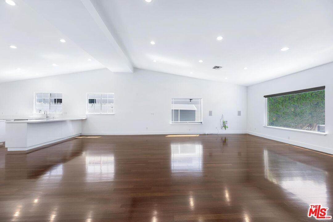 12719 Tiara St - Photo 7 of 8