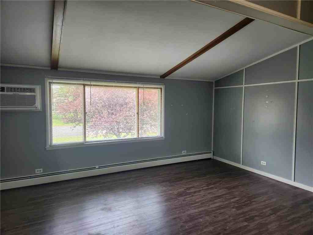255 6th Ave Ne #2 - Photo 5 of 17