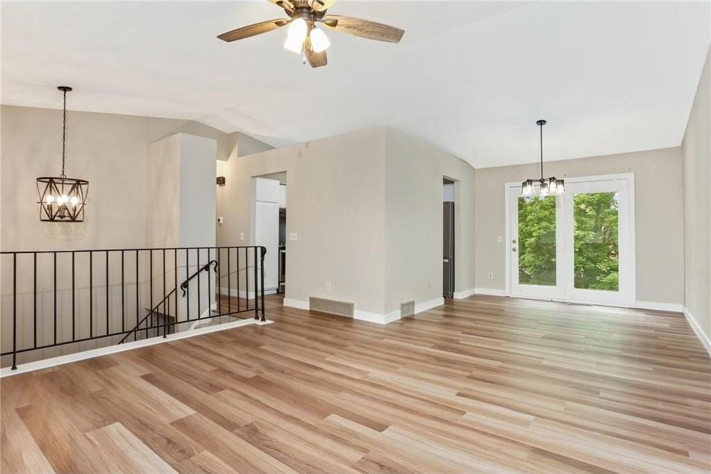 8616 Windward Cir - Photo 4 of 25
