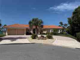 featured image of 376 W Royal Flamingo Dr