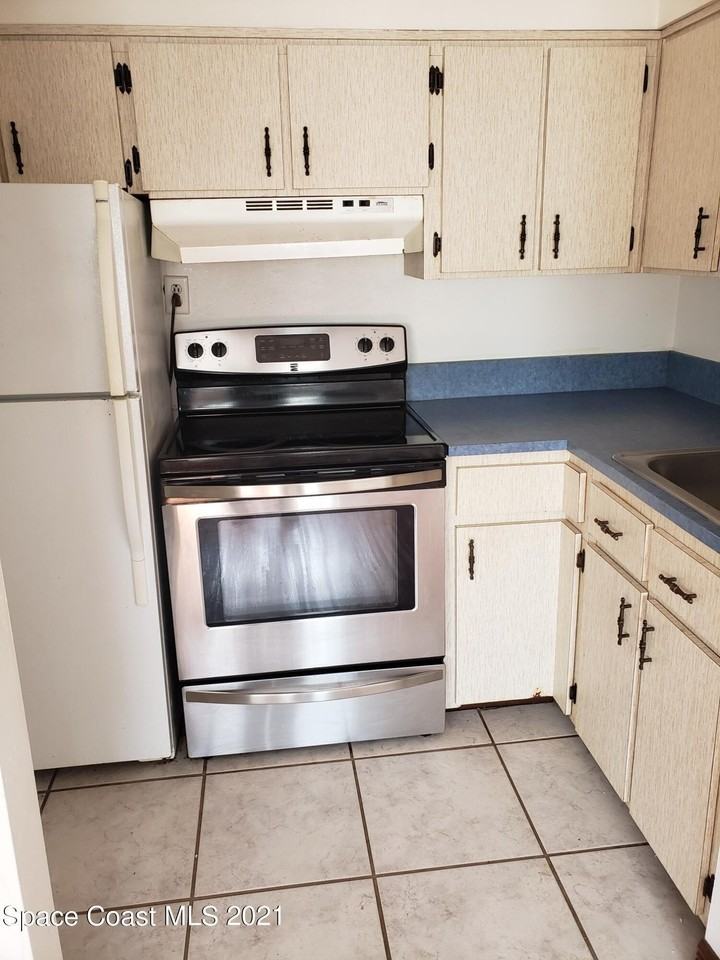 206 Pierce Ave - Photo 4 of 19