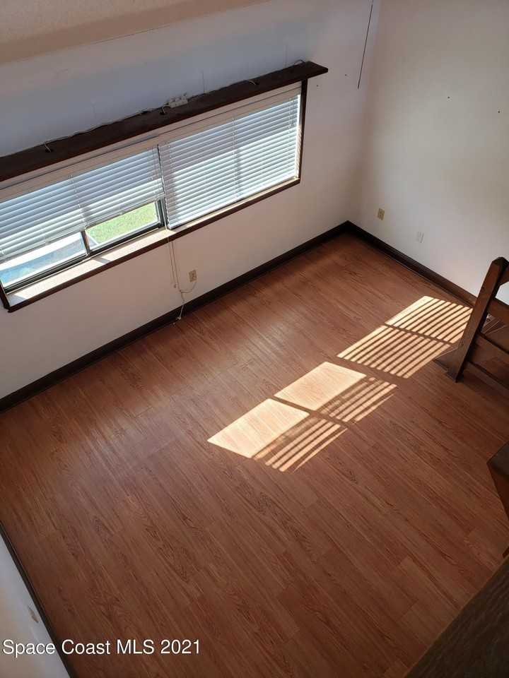 206 Pierce Ave - Photo 7 of 19