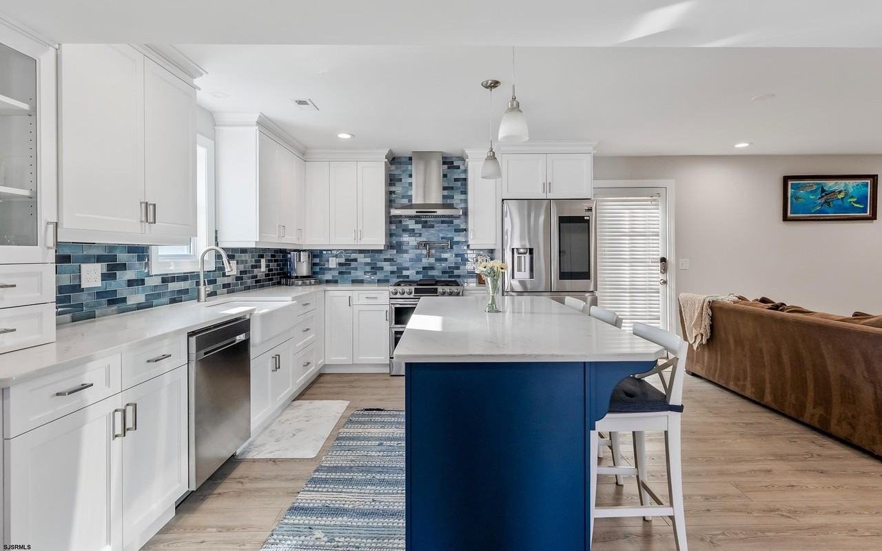22 N 30th Ave - Photo 7 of 33