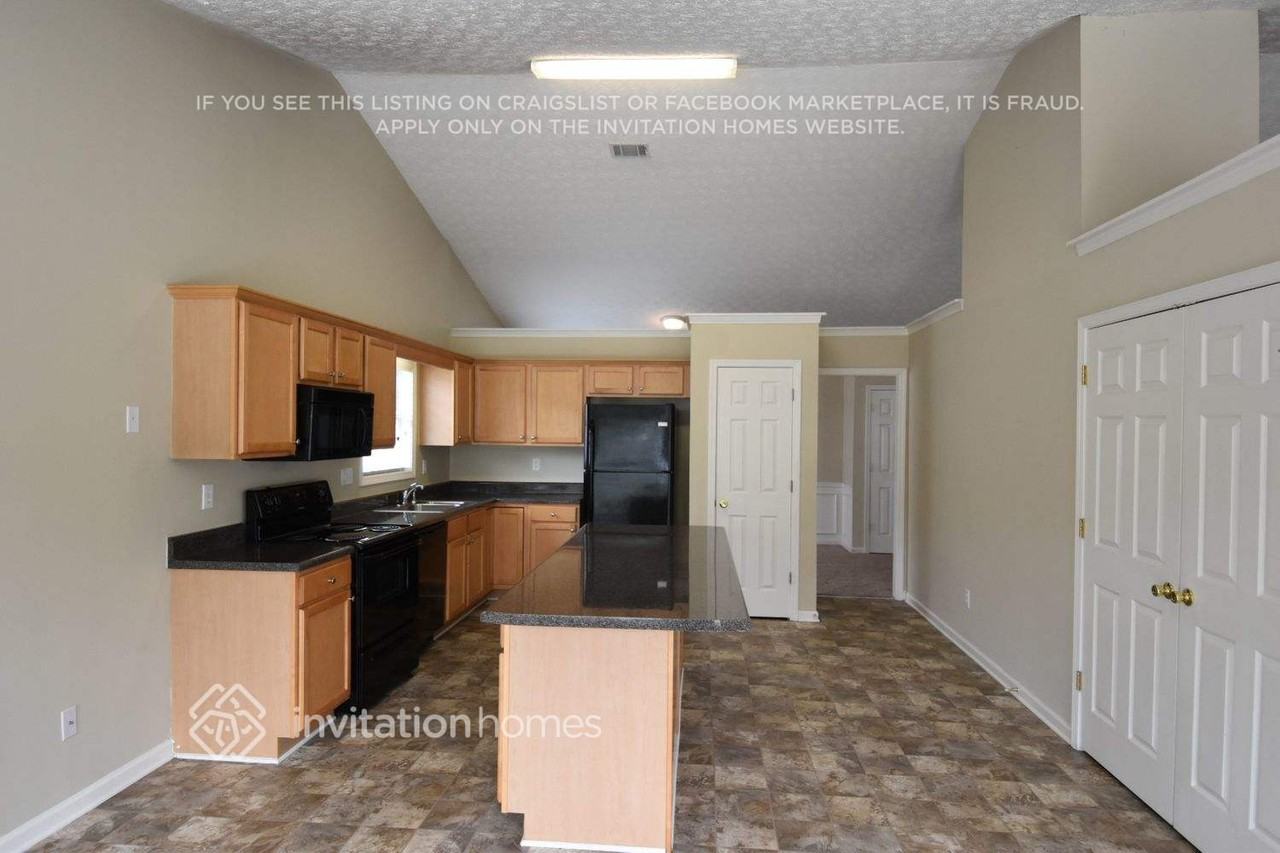 310 Ballyshannon Dr - Photo 3 of 10