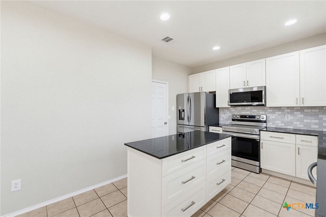 4603 Sydney Harbour Ct - Photo 6 of 17