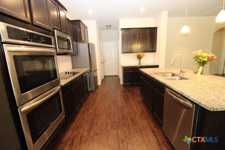 1202 Stonewall Rdg - Photo 3 of 14