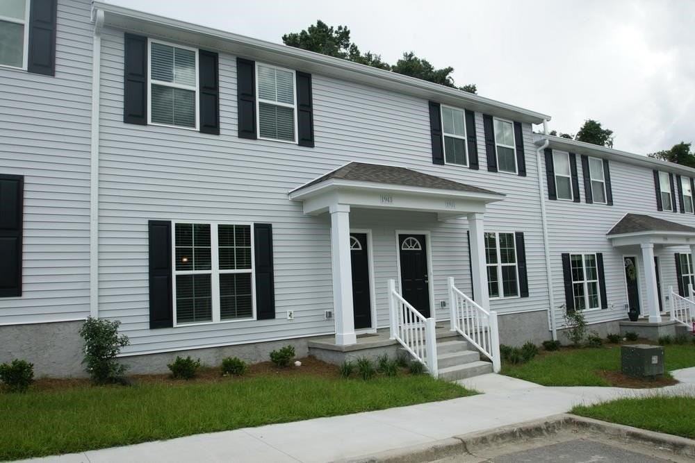 1943 Ann Arbor Ave - Photo 2 of 35