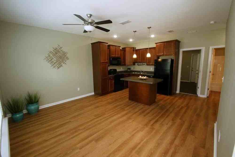 1943 Ann Arbor Ave - Photo 4 of 35