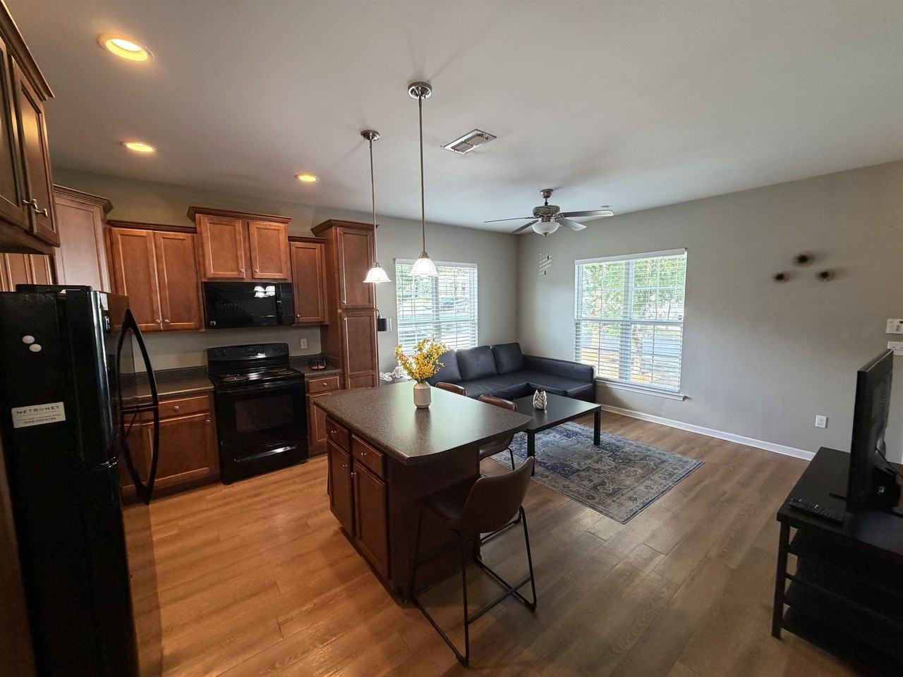 1938 Ann Arbor Ave - Photo 2 of 44