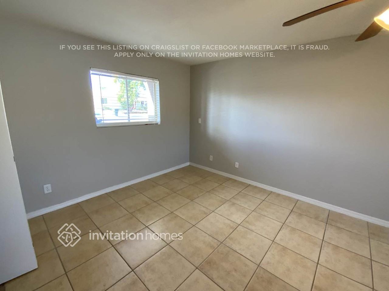 12621 N 37th Dr - Photo 4 of 11