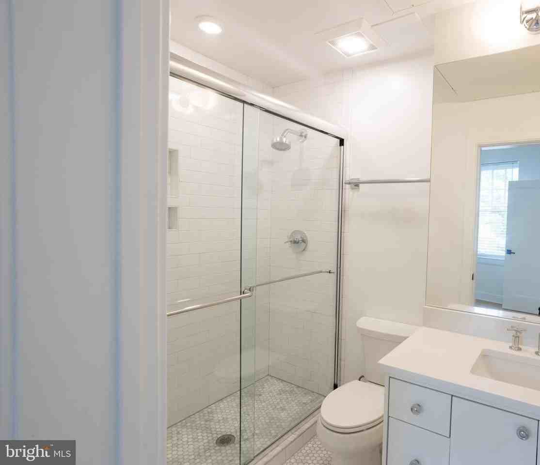 2869 28th St Nw #3 - Photo 4 of 14