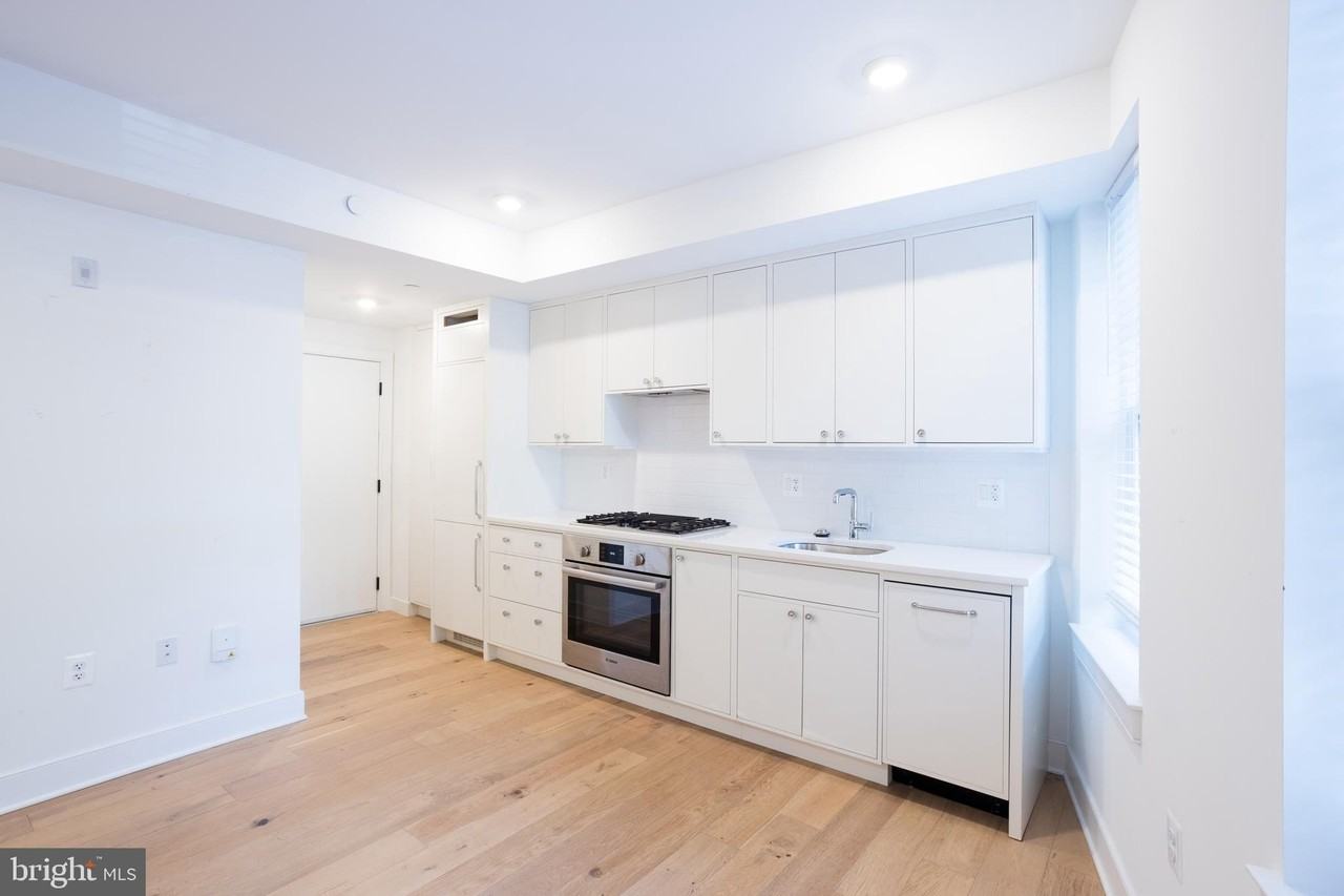 2869 28th St Nw #3 - Photo 5 of 14