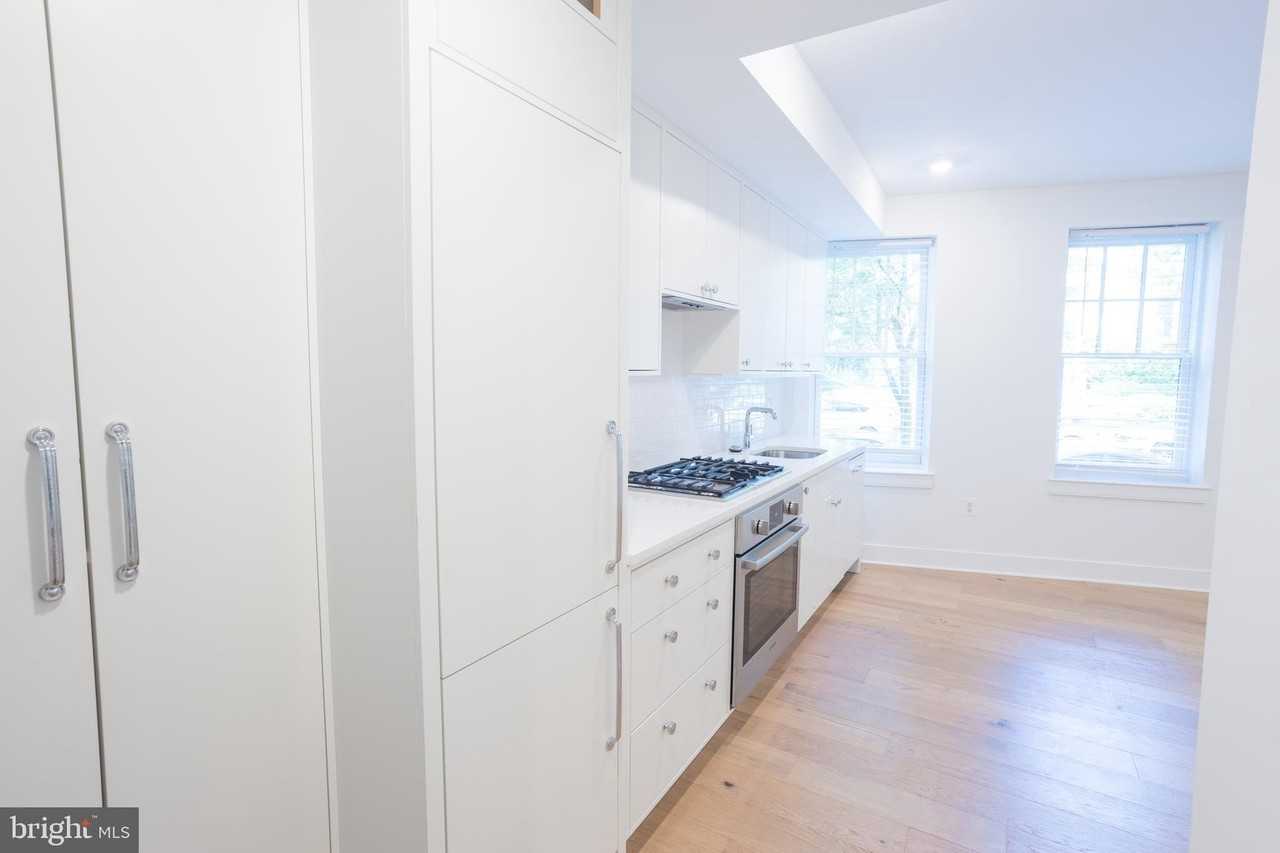 2869 28th St Nw #3 - Photo 6 of 14