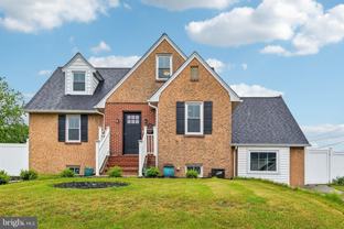105 Dinsmore Ave - Photo 1 of 1