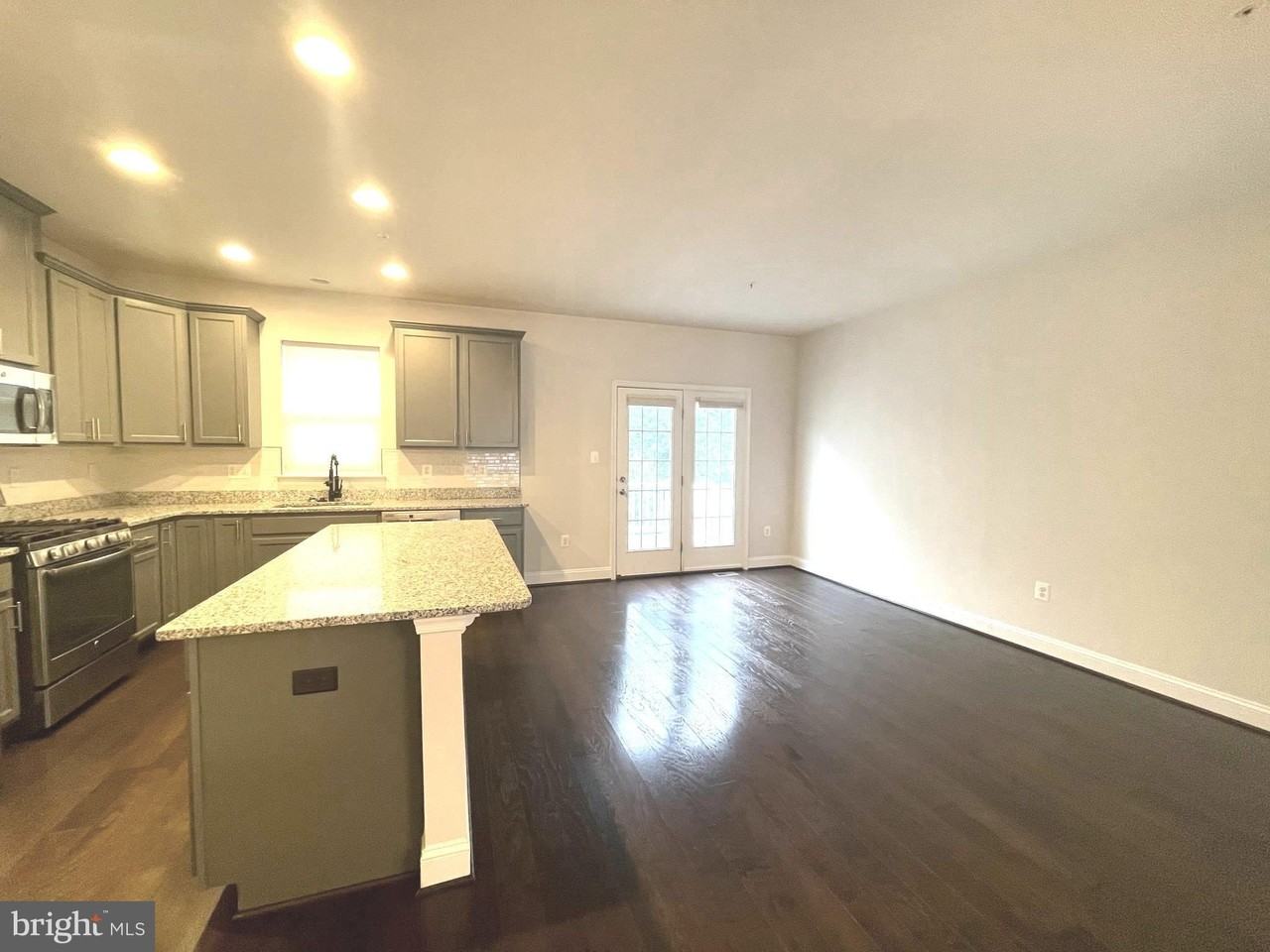 7805 Loblolly Way - Photo 5 of 27