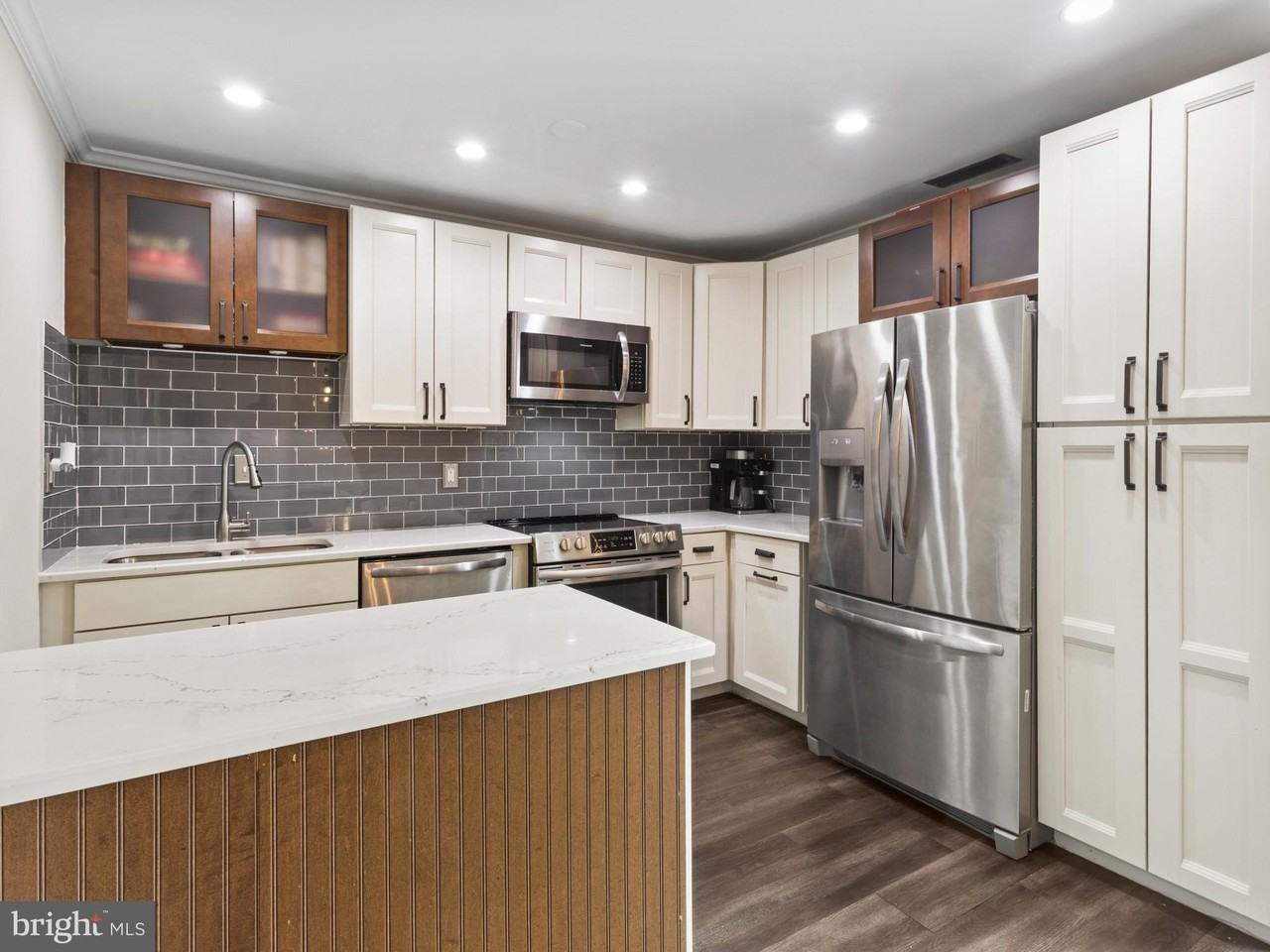 1488 Orleans Ct - Photo 7 of 33