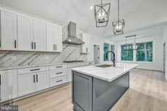 8179 Bodkin Ave - Photo 1 of 1