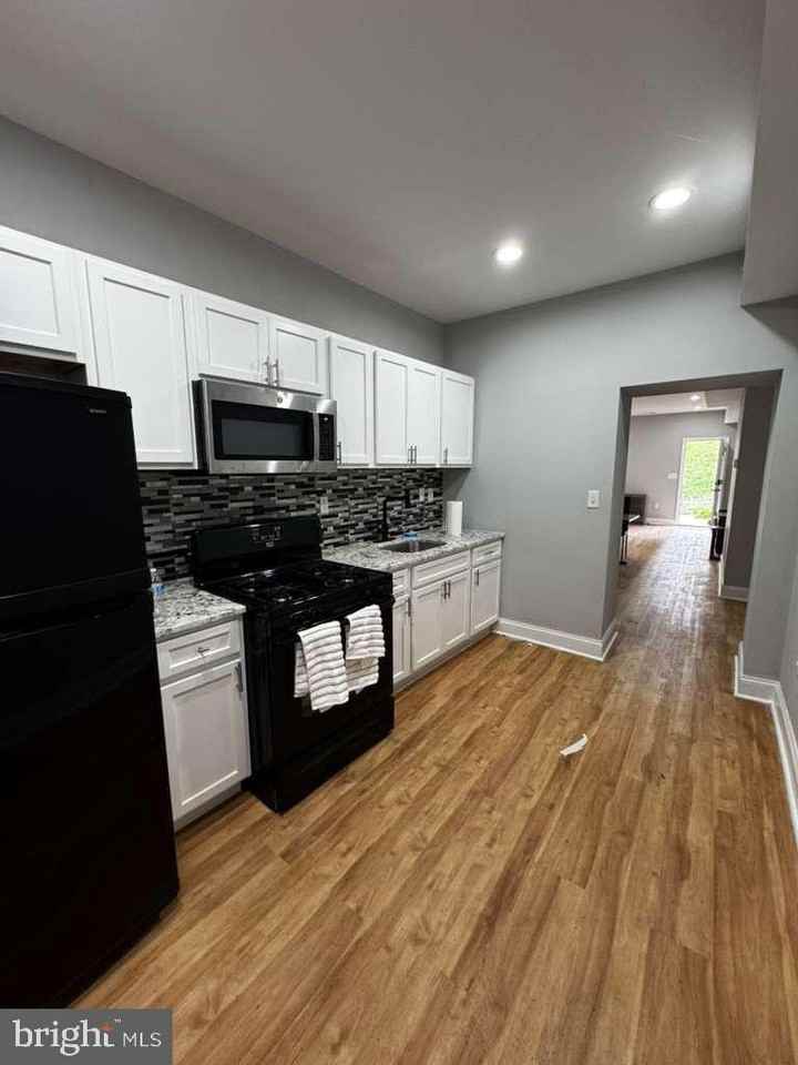 621 Denison St - Photo 4 of 14