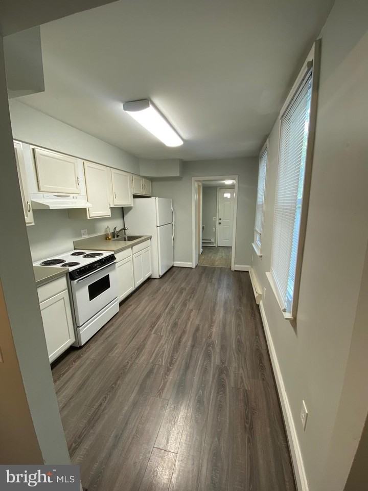 3528 6th St - Photo 3 of 15