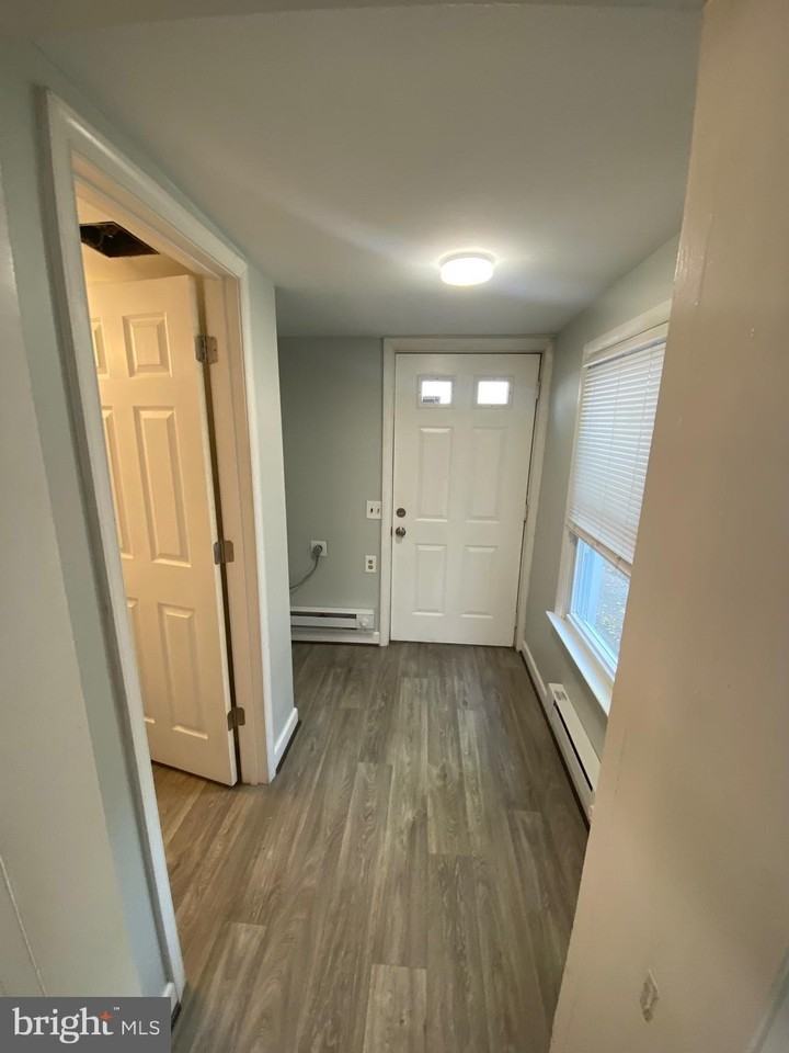 3528 6th St - Photo 5 of 15
