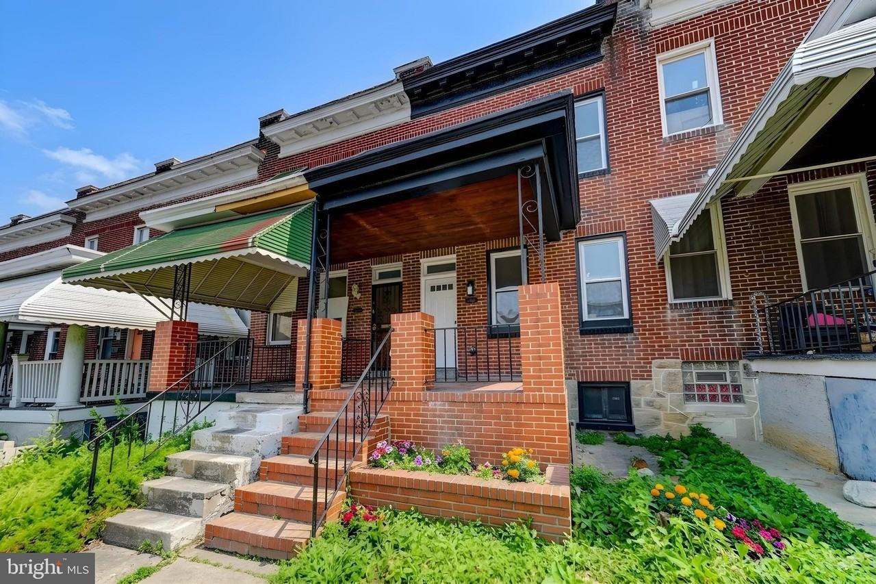 2320 W Lexington St - Photo 3 of 33